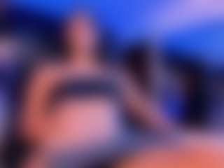 Live cam show with arianarousee - Brown Hair on Camsoda.co