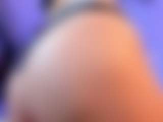 Live cam show with arianarousee - Body Massage on SmokeAndPoke