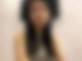 Emila's Live Sex Cam Show