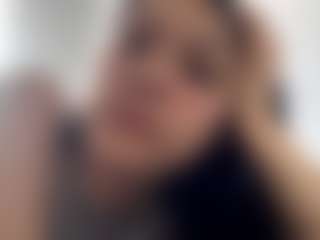 Emila's Live Sex Cam Show