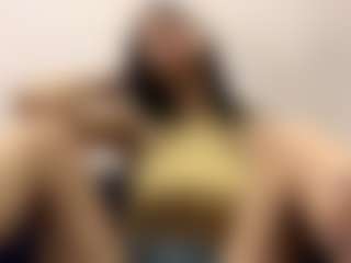 Live cam show with Emila - Genital Piercings on Milfs Live