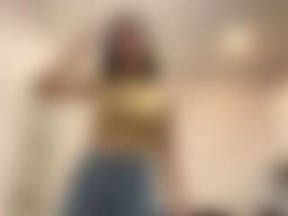 Live cam show with Emila - Teen (18+) on boobsie.com
