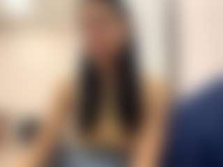 Live cam show with Emila - Double Penetration on xDating