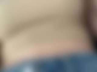 Emila's Live Sex Cam Show