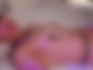 Live cam show with BettyMaldonado - Small Tits on Hubzter Live