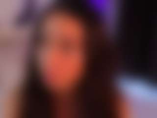 Live cam show with BettyMaldonado - Cute on madthumbs