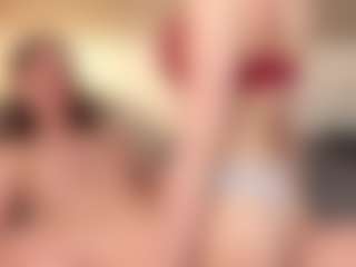 Live cam show with CherrieGadberry - Eating Pussy on Fit Hotties