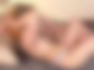 Live cam show with CherrieGadberry - Eating Pussy on TastyBlacksLive