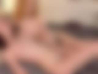 Live cam show with CherrieGadberry - Eating Pussy on googirlz