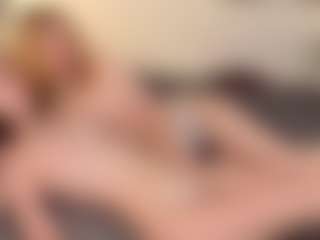 CherrieGadberry's Live Sex Cam Show