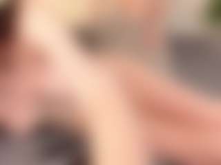 Live cam show with CherrieGadberry - Ball Sucking on 1on1-livenow