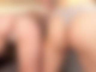 Live cam show with CherrieGadberry - Body Massage on mypornchat.com