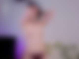 Live cam show with CherrieGadberry - Body Massage on Porn Luv