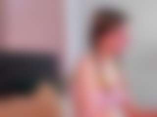 Live cam show with Girlmolly - Sucking on Uber Horny