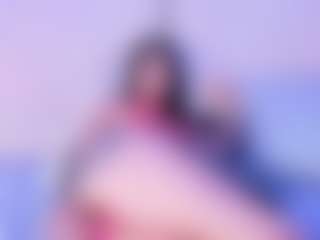 Live cam show with iriis-tai - Double Penetration on Livezox