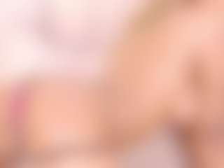 Live cam show with Kendra-Martins - Tease Ebony on Milfs Live | colombia