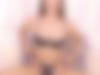Live cam show with Kendra-Martins - Black Blowjob on CamwithHer