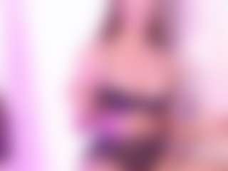 Live cam show with Kendra-Martins - Ass Bouncing on Dolls Live