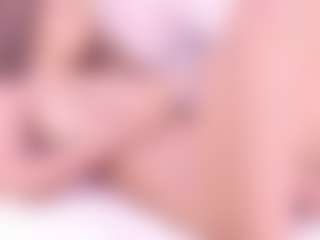 Live cam show with Kendra-Martins - Black Small Tits on xDating