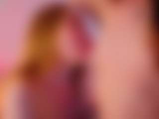 Live cam show with LilianGonzalez - Average on Streamer API