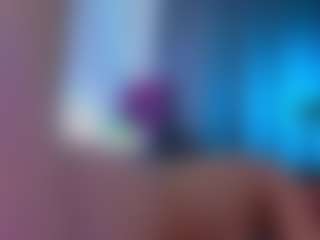 Live cam show with LilianGonzalez - American Teen (18+) on StripNow | ireland