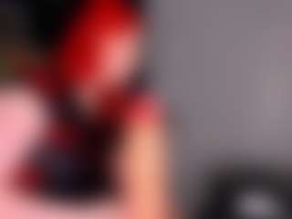 Live cam show with QueenMilena - Moaning on fuklive.com