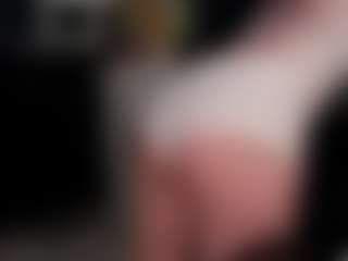 Live cam show with QueenMilena - Doggy on livesuperchat.net