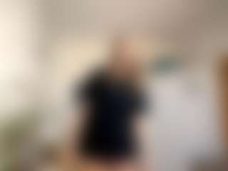 RomaOrtuno's Live Sex Cam Show