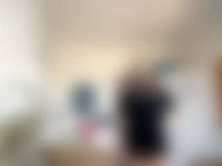 RomaOrtuno's Live Sex Cam Show