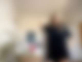 RomaOrtuno's Live Sex Cam Show