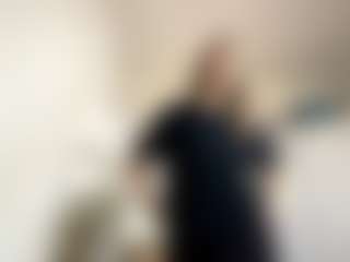 RomaOrtuno's Live Sex Cam Show