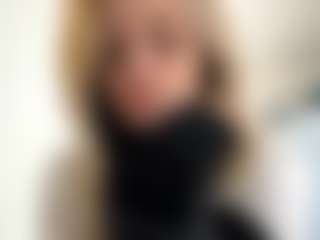 RomaOrtuno's Live Sex Cam Show