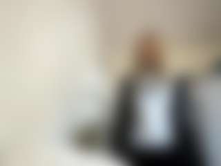 RomaOrtuno's Live Sex Cam Show