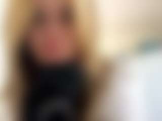 RomaOrtuno's Live Sex Cam Show