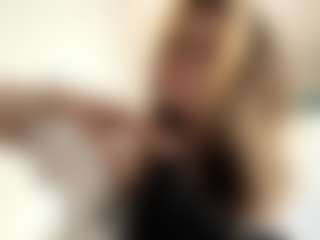 RomaOrtuno's Live Sex Cam Show