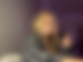 RomaOrtuno's Live Sex Cam Show