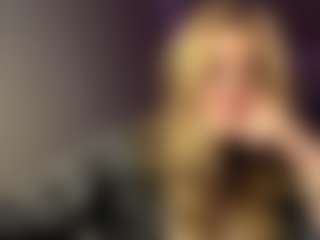 RomaOrtuno's Live Sex Cam Show