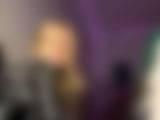 RomaOrtuno's Live Sex Cam Show
