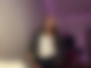 RomaOrtuno's Live Sex Cam Show