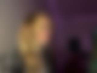 RomaOrtuno's Live Sex Cam Show
