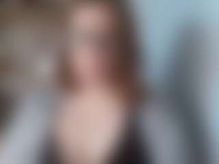 sensualParis's Live Sex Cam Show