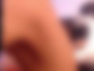 VeroSuit's Live Sex Cam Show