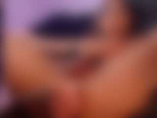 VeroSuit's Live Sex Cam Show