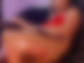 VeroSuit's Live Sex Cam Show