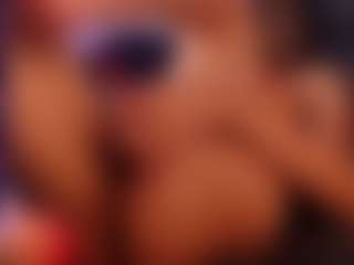 VeroSuit's Live Sex Cam Show