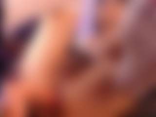 VeroSuit's Live Sex Cam Show