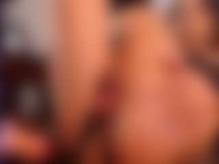 VeroSuit's Live Sex Cam Show