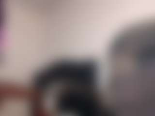 VeroSuit's Live Sex Cam Show
