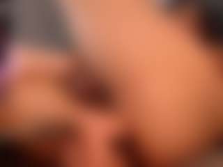 VeroSuit's Live Sex Cam Show