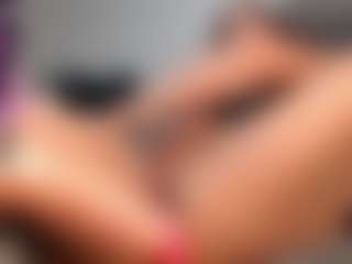 Live cam show with VeroSuit - Tease on sexylive.show